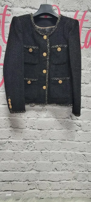Buttoned vest