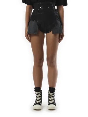 Dirt Cutoffs Shorts in Black