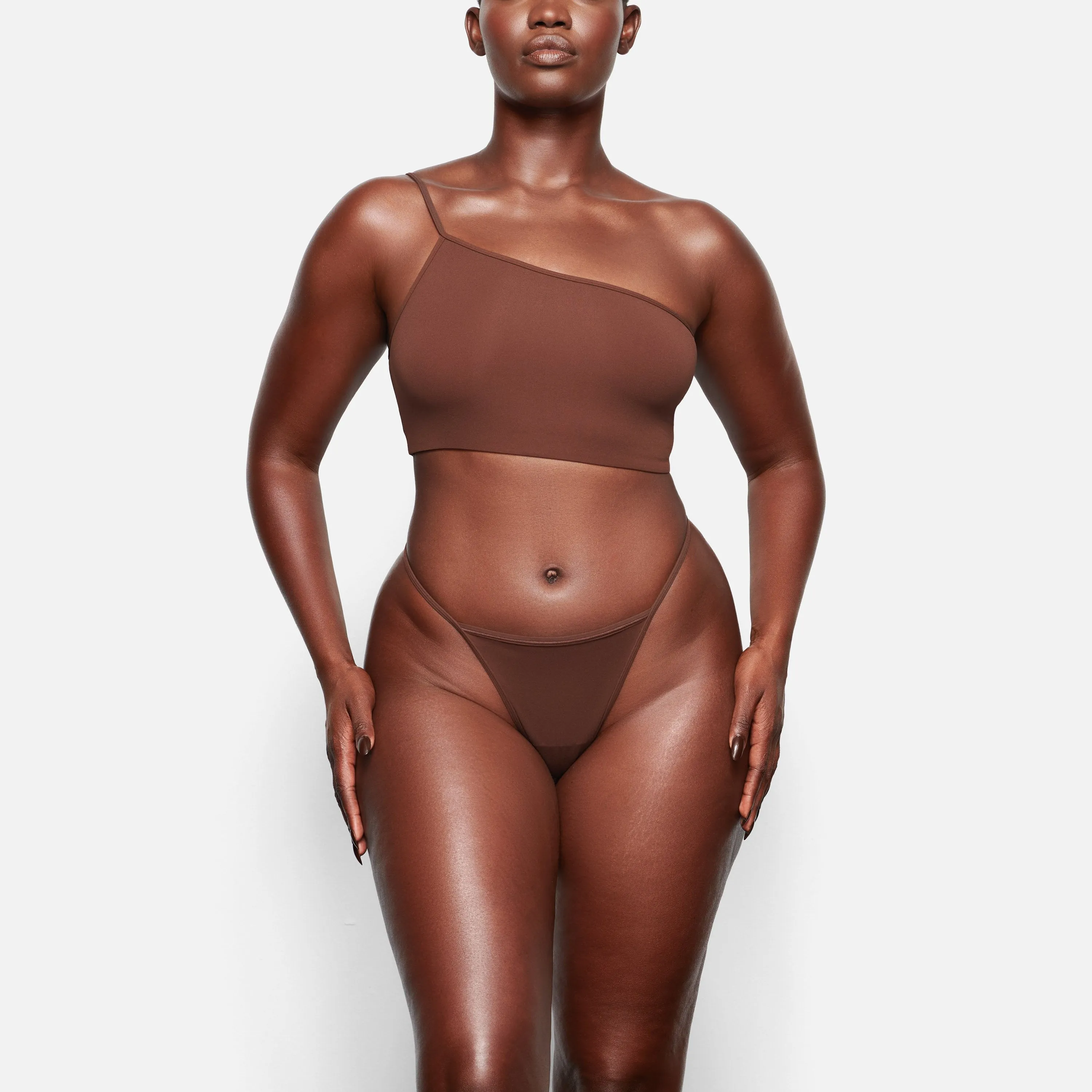 FITS EVERYBODY ONE SHOULDER BRALETTE | COCOA
