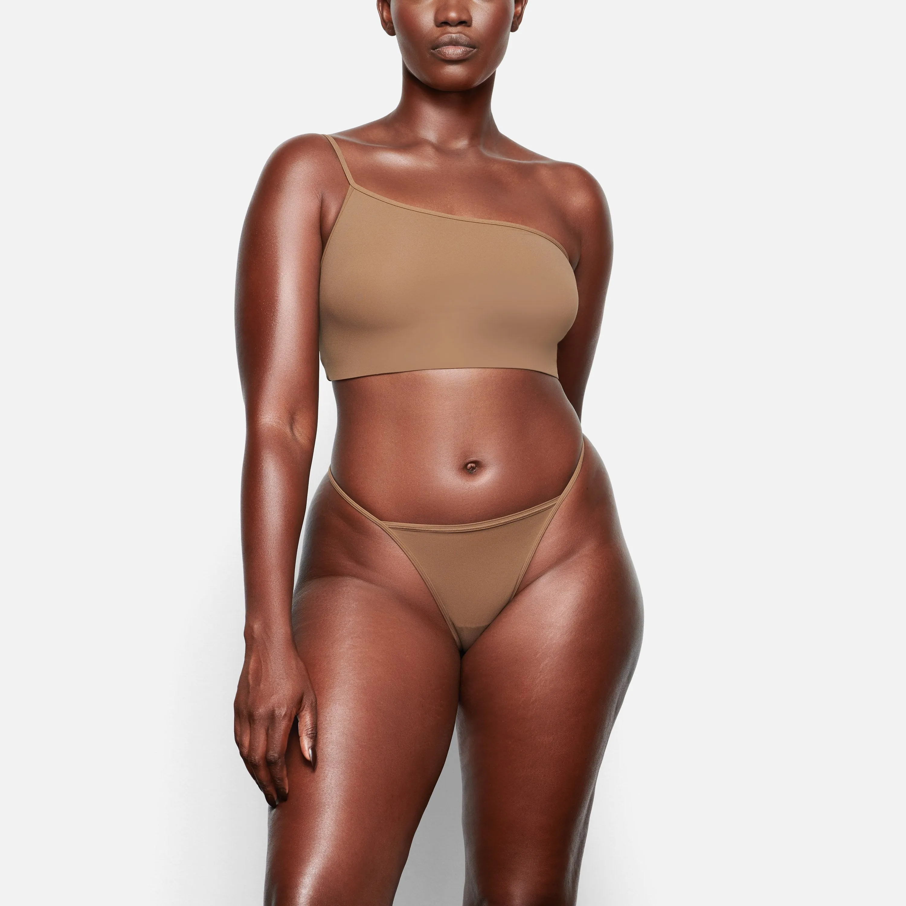 FITS EVERYBODY ONE SHOULDER BRALETTE | OXIDE