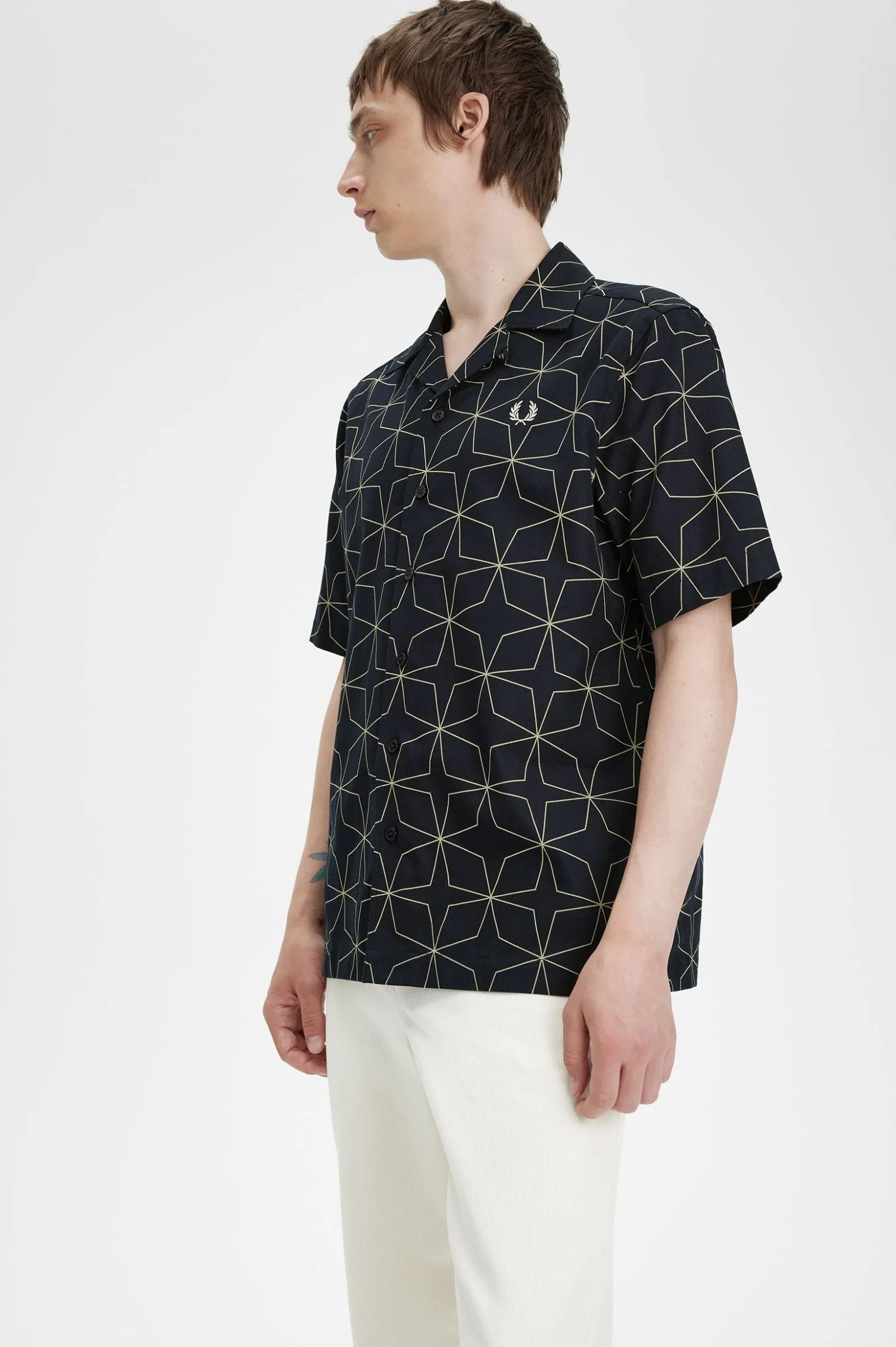 GEOMETRIC PRINT REVERE COLLAR SHIRT