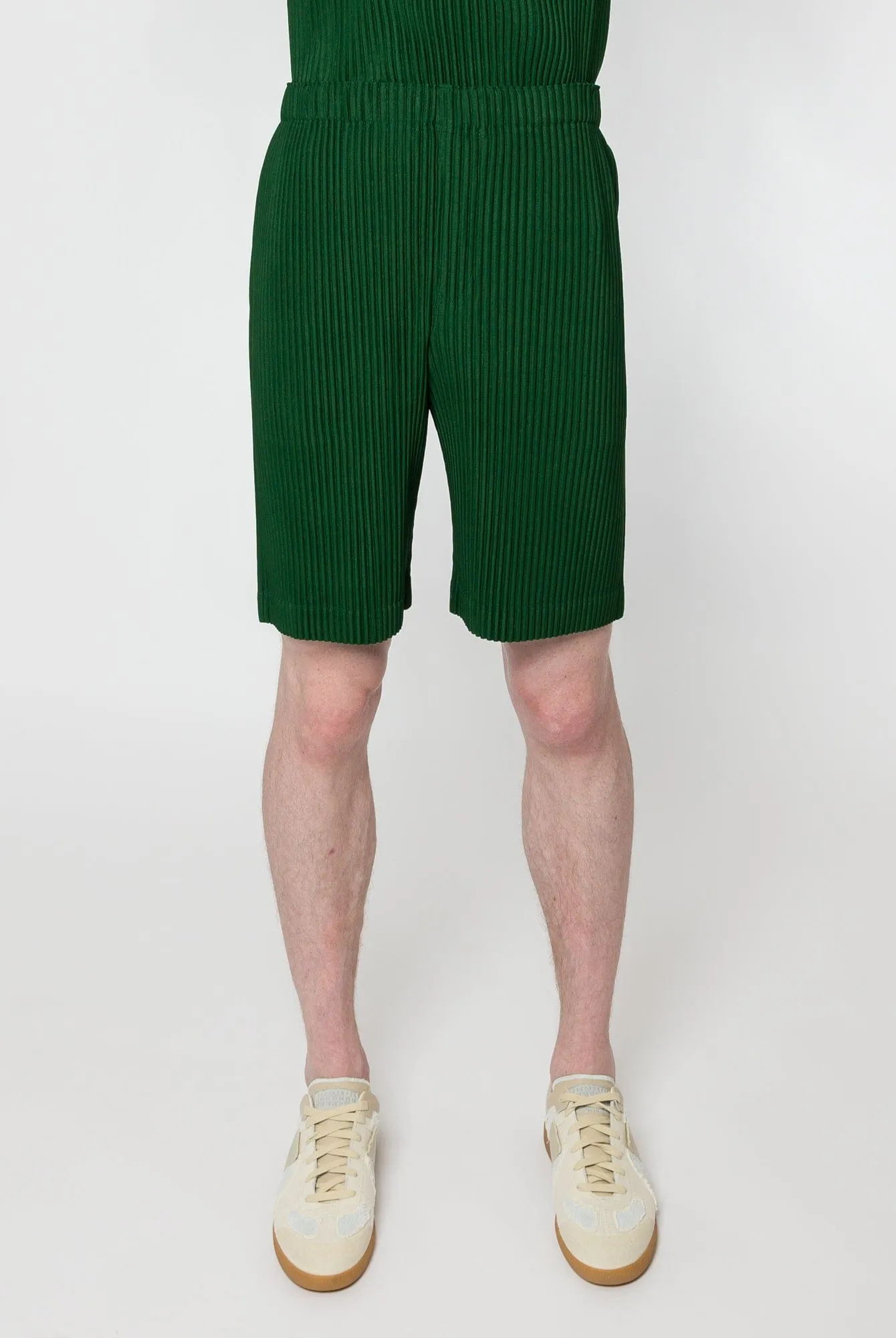 Homme Plissé Issey Miyake MC August 2024 Shorts in Seaweed