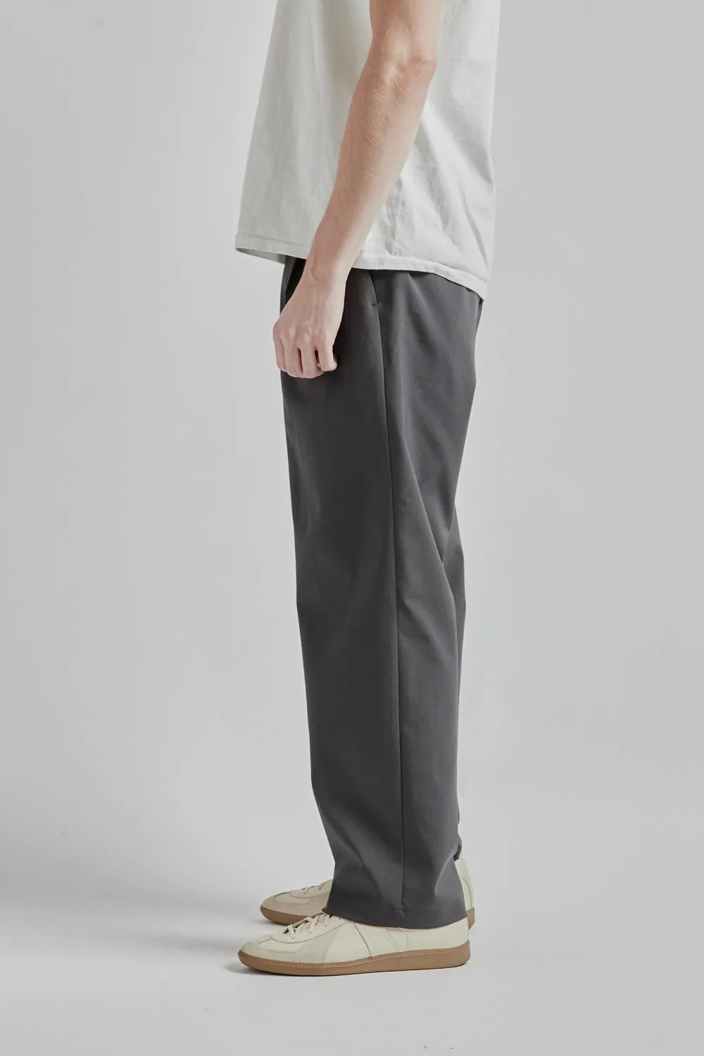 One Tuck Straight Pants - Asphalt